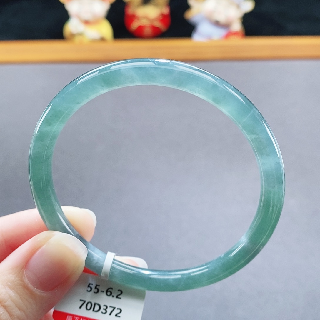 翡翠未镶嵌手镯11