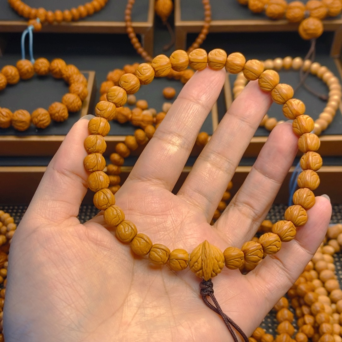 我***老桃核吊坠秦岭森林09