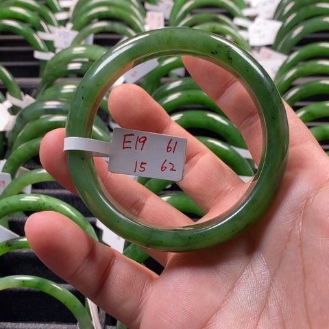 和田玉（碧玉）手镯未镶嵌笑**生