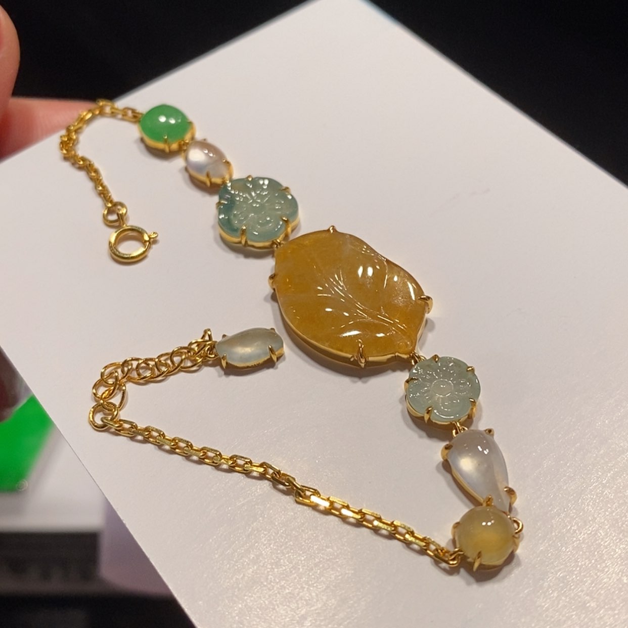 【闪购商品】翡翠颈饰18K金镶嵌手链