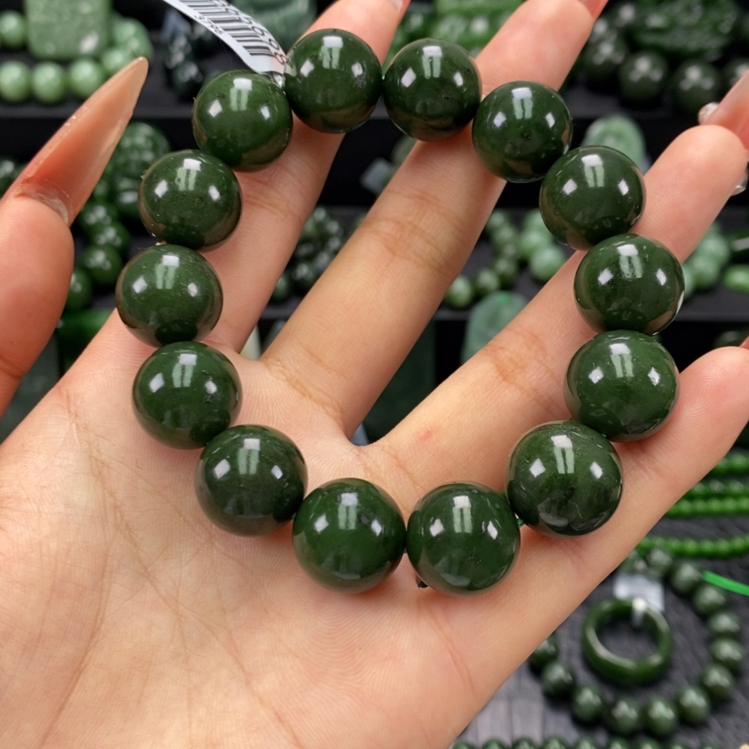 和田玉未镶嵌珠宝奇石