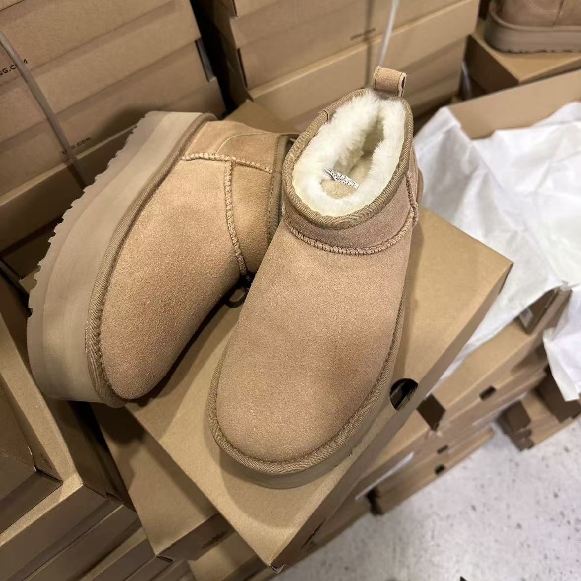 【年末清仓】5cm冬雨桑坡羊皮毛一体雪地靴工厂直发