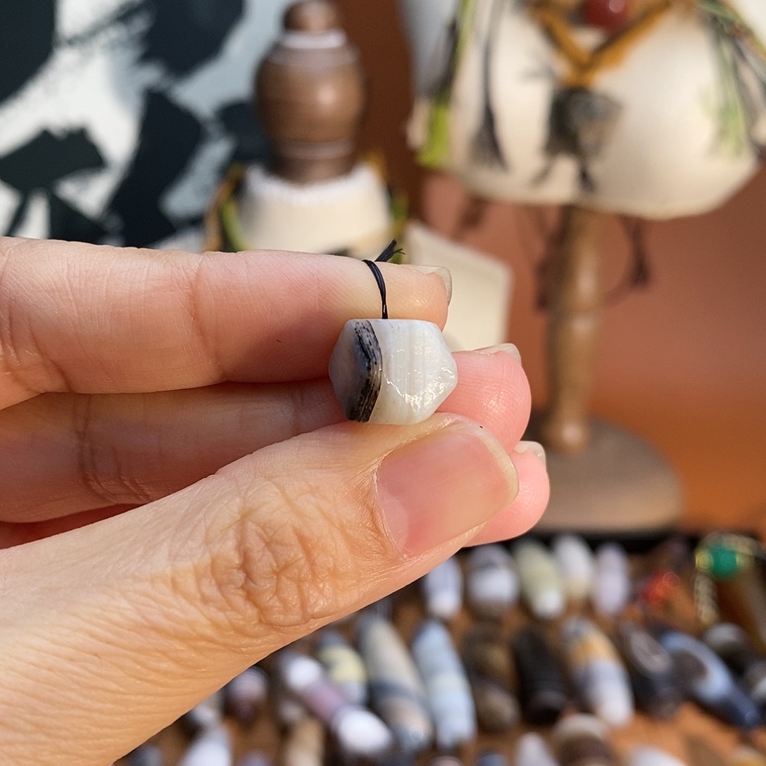 玛瑙/玉髓颈饰未镶嵌