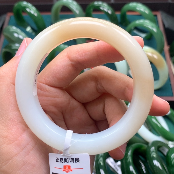 未镶嵌手镯和田玉5354