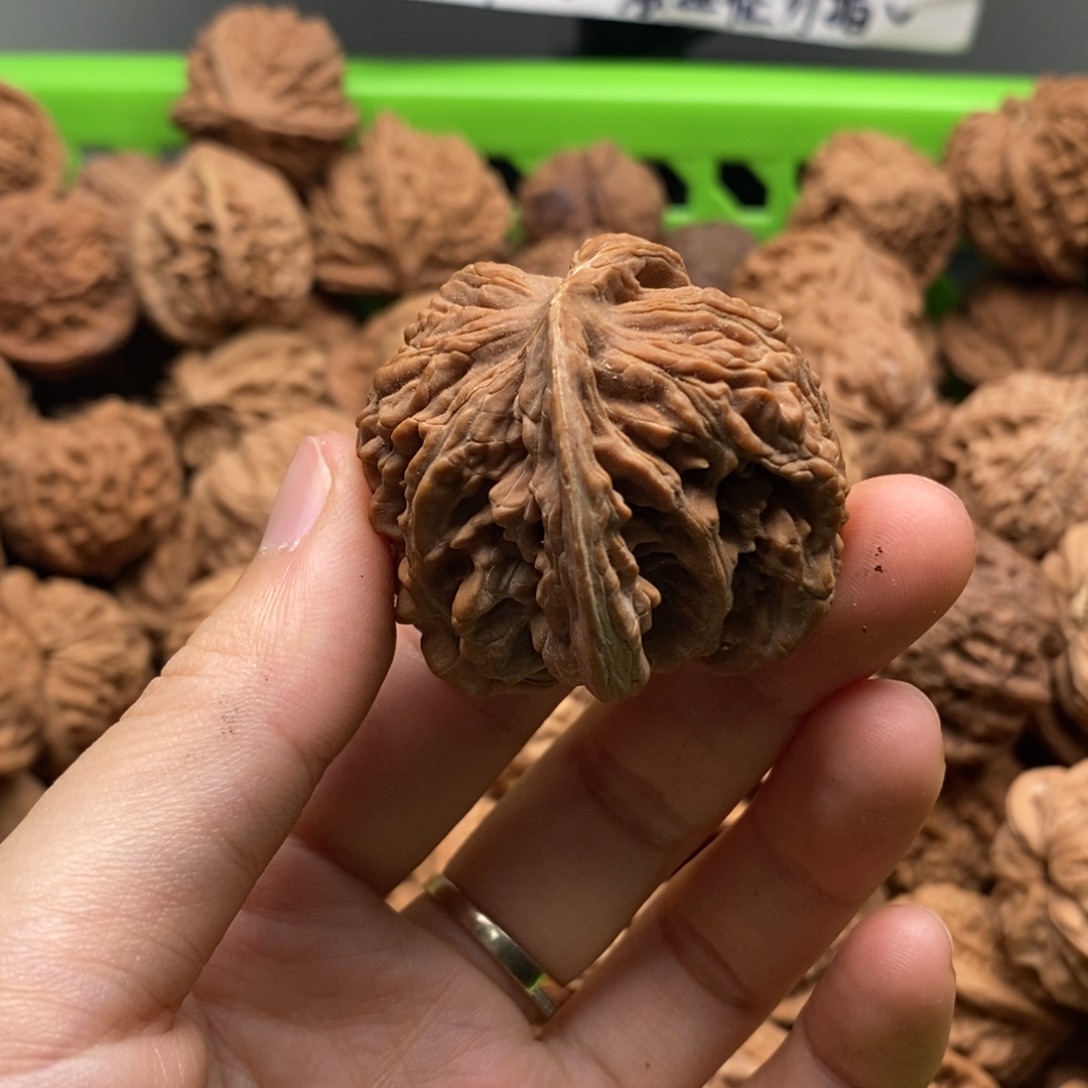 ****人吊坠文玩核桃定制商品不退不换