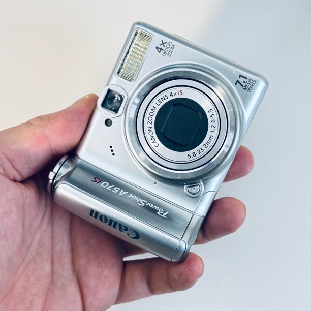 95新 Canon/佳能 a570爆款710w像素出片冷白奶油五号电池自备