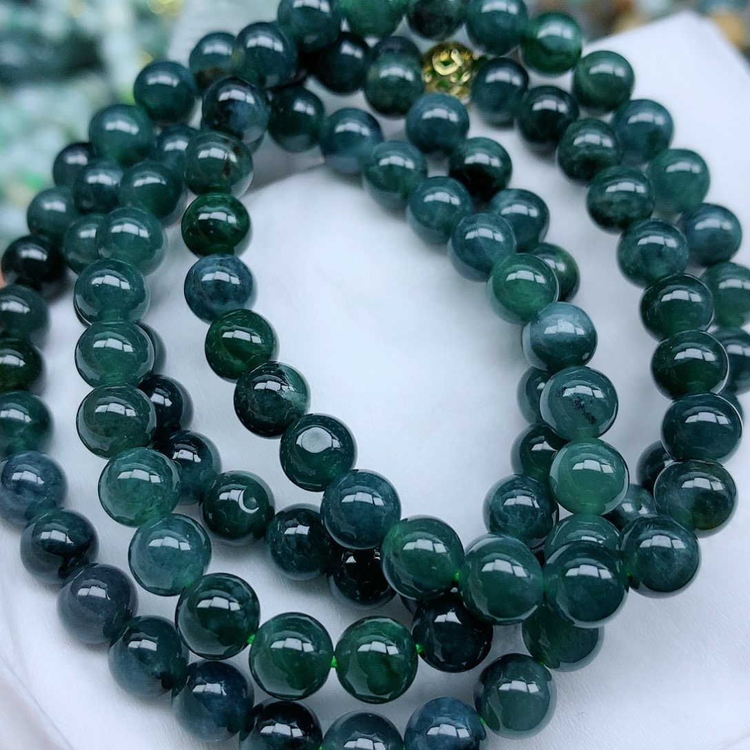 翡翠颈饰未镶嵌手串