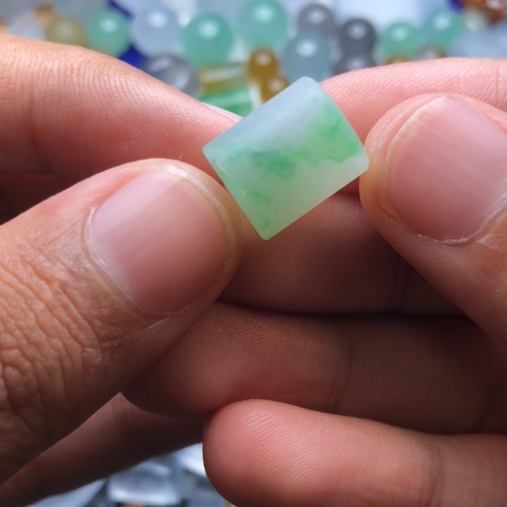 未镶嵌定制翡翠挂件