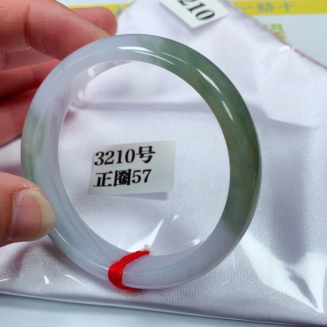 【闪购商品】翡翠手镯未镶嵌3210号