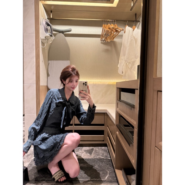 【Cikky定制】新款通勤荷叶边蝴蝶结刺绣牛仔衬衫三件套