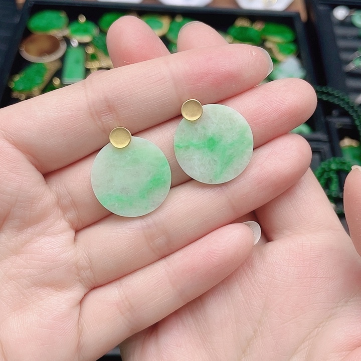 翡翠耳饰18K金镶嵌天然翡翠