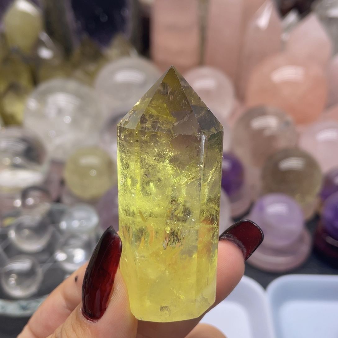 水晶珠宝半成品未镶嵌8黄水柱