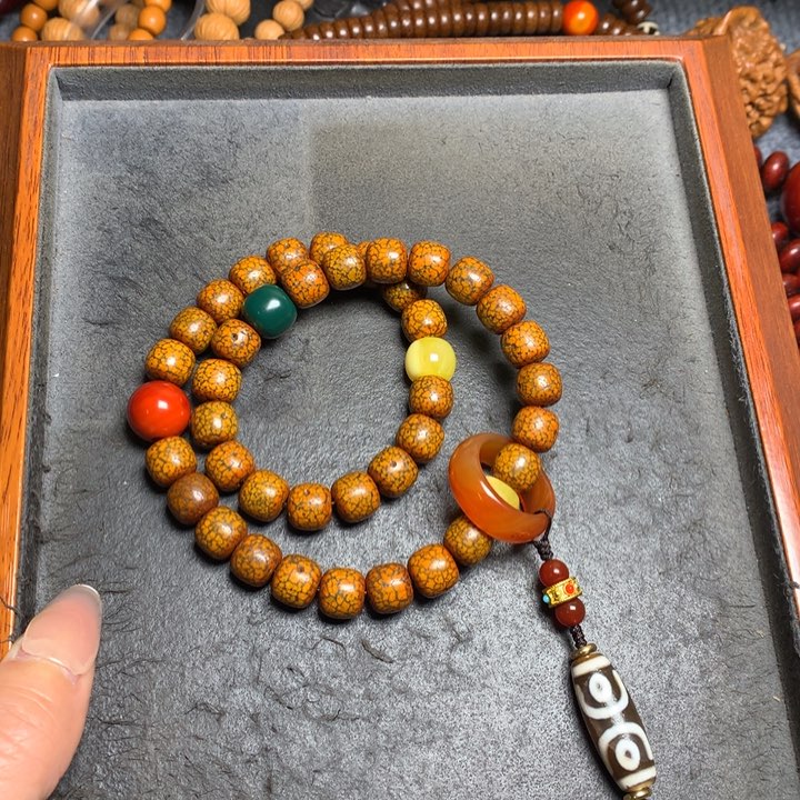 星月菩提吊坠菩提