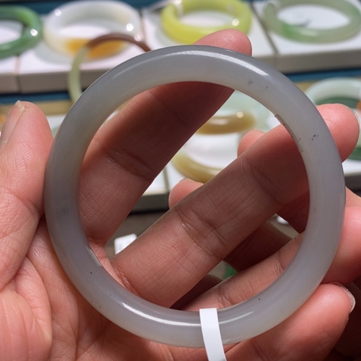 【闪购商品】和田玉手镯未镶嵌