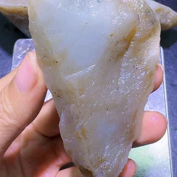 未镶嵌和田玉（糖玉）珠宝半成品