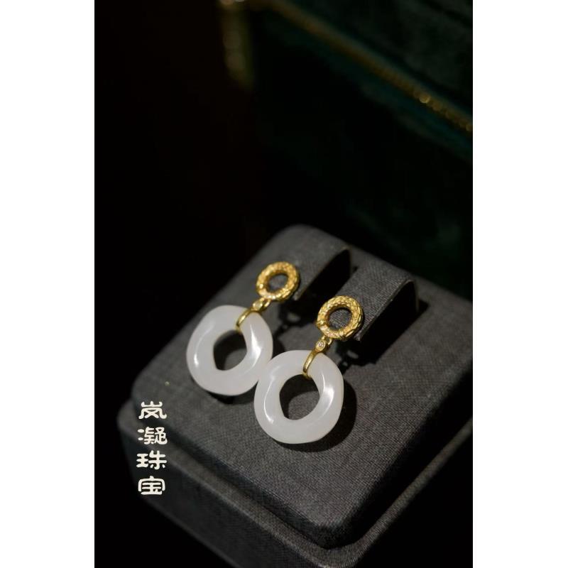 【LN岚凝珠宝】俄料白玉莫比乌斯耳环18k金镶嵌