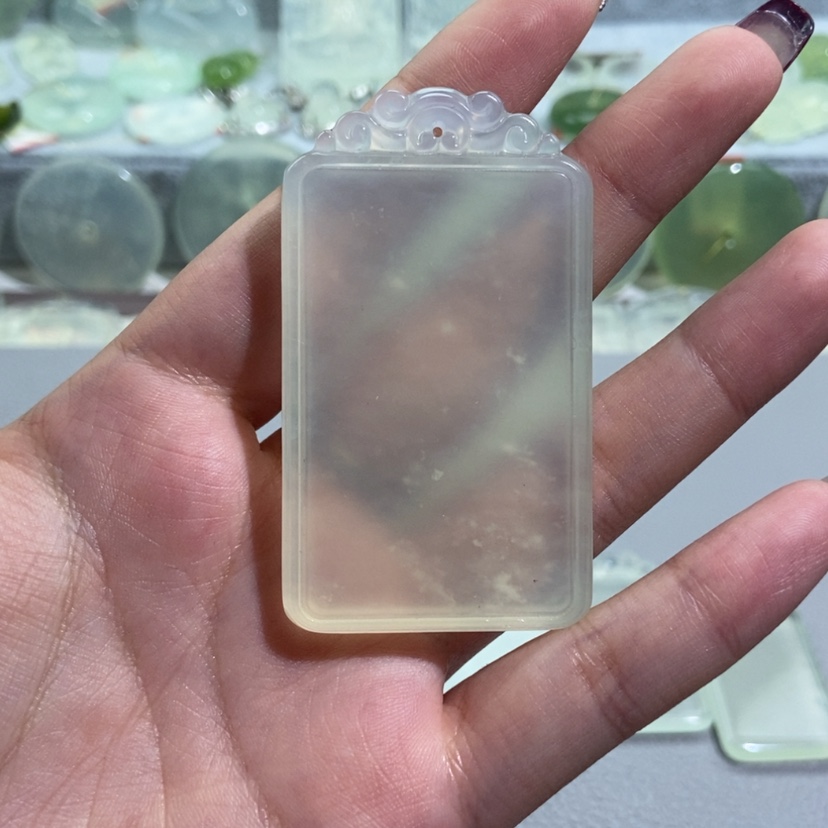 【闪购商品】蛇纹石玉颈饰未镶嵌