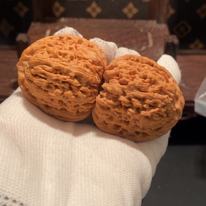 文玩核桃把件申*南疆石