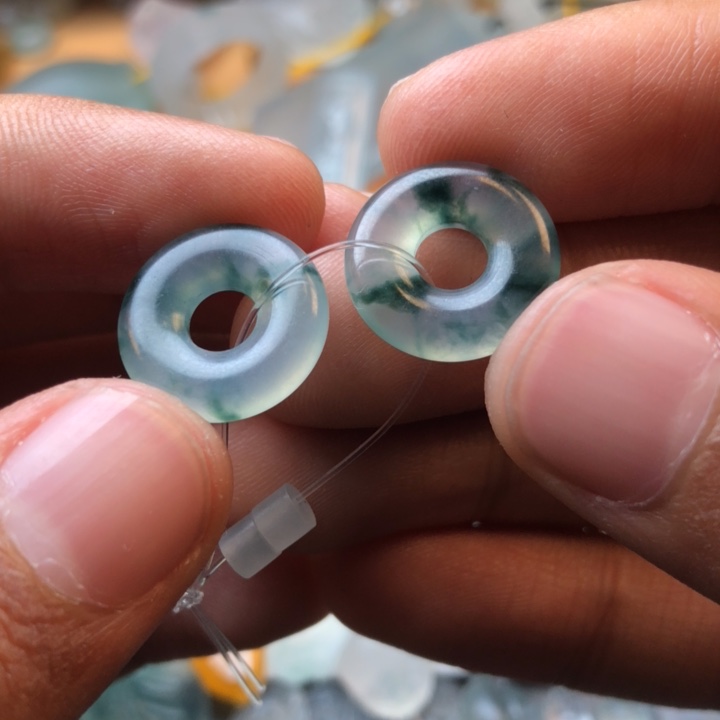 定制翡翠未镶嵌挂件