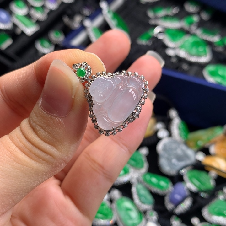 翡翠吊坠(不含链)18K金镶嵌