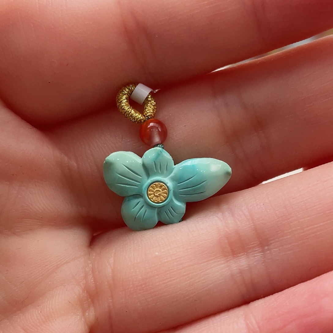 绿松石颈饰未镶嵌