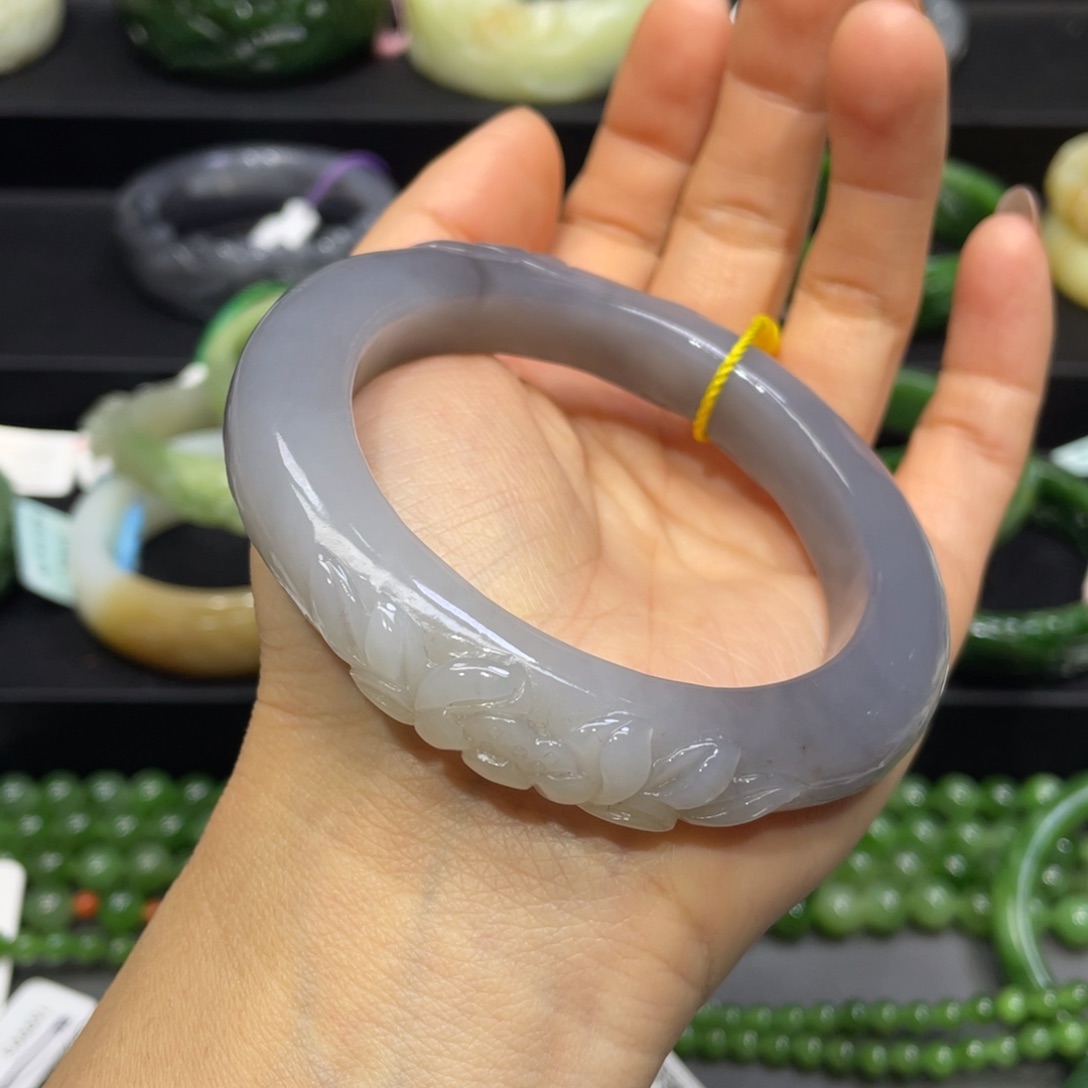 和田玉手镯57+圈口 编号79未镶嵌