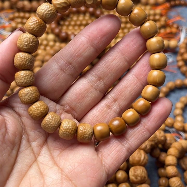 猴头核桃手串瑕疵多宝