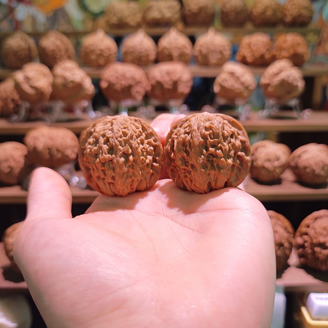 锦***选文玩核桃吊坠40磨盘