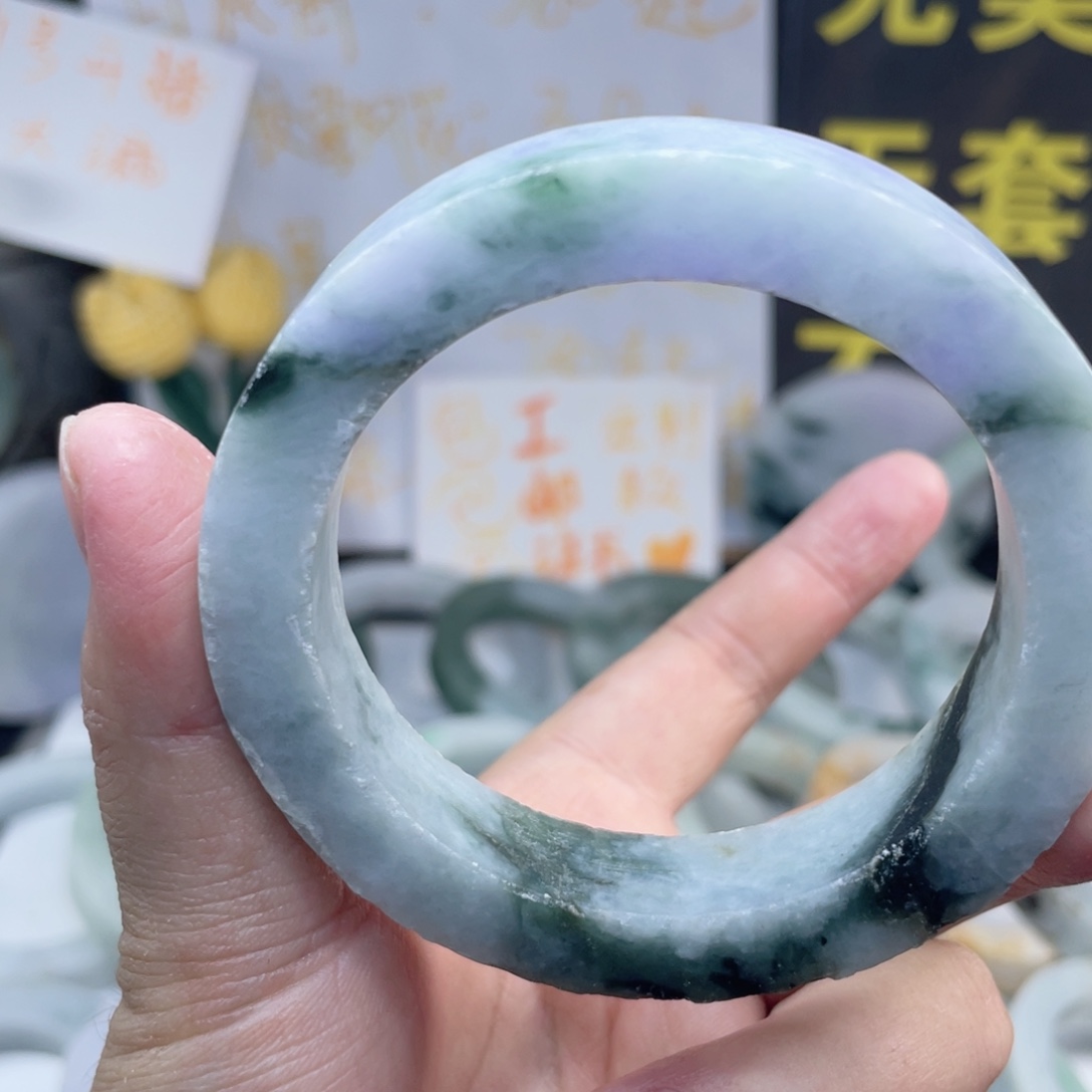定制翡翠未镶嵌翡翠手镯定制