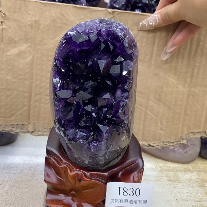 水晶大型摆件（非配饰）未镶嵌