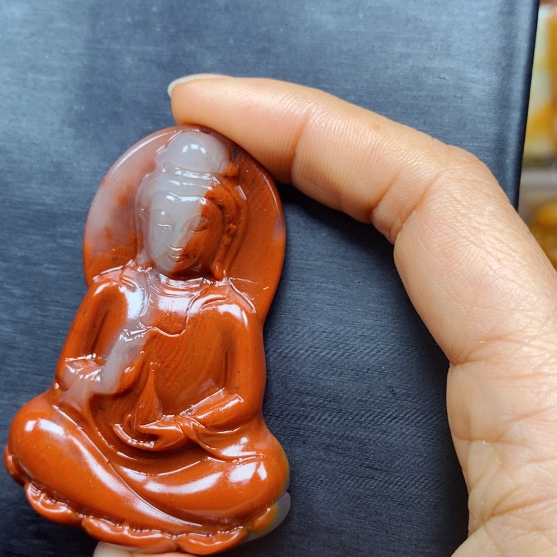 石英质玉颈饰未镶嵌