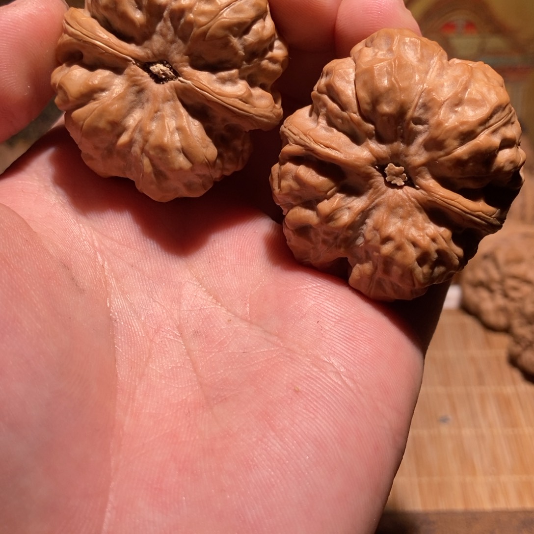 刘***铎文玩核桃吊坠蛤蟆头D19