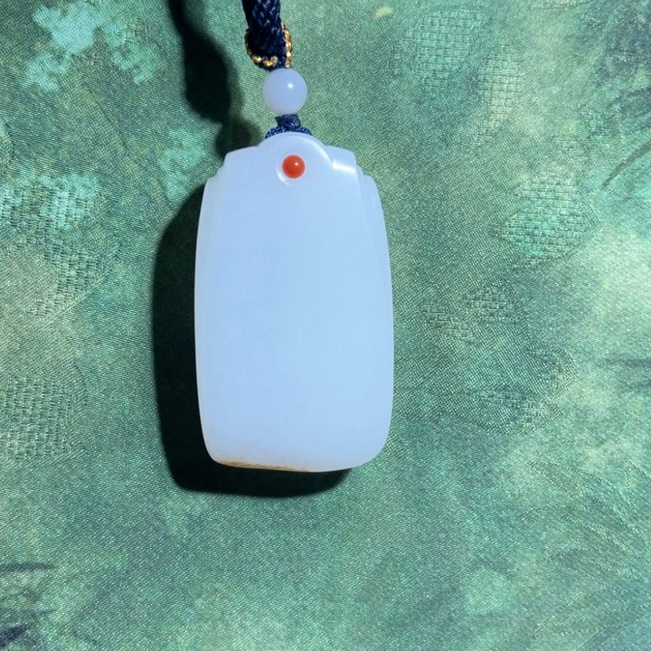 和田玉（墨玉）颈饰未镶嵌