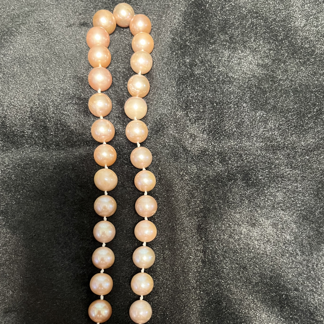 精品珍珠项链很大气