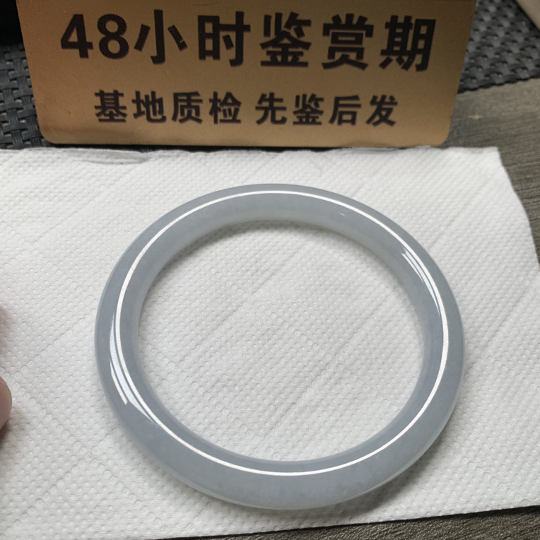 翡翠手镯 56.7圆条 糯冰 蓝紫底 有色线微纹 水润漂亮 美人条