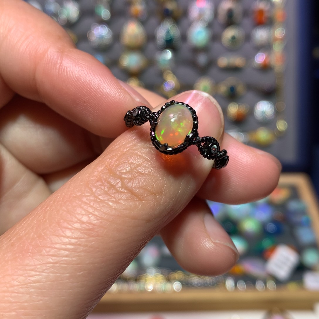 欧泊戒指款式银S925镶嵌一****?