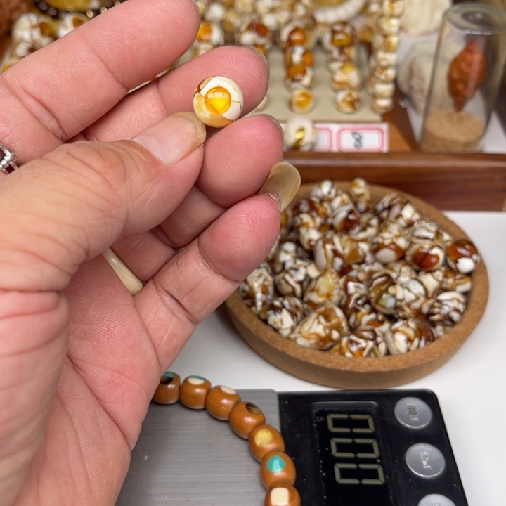 琥珀裸石未镶嵌老***Y157号