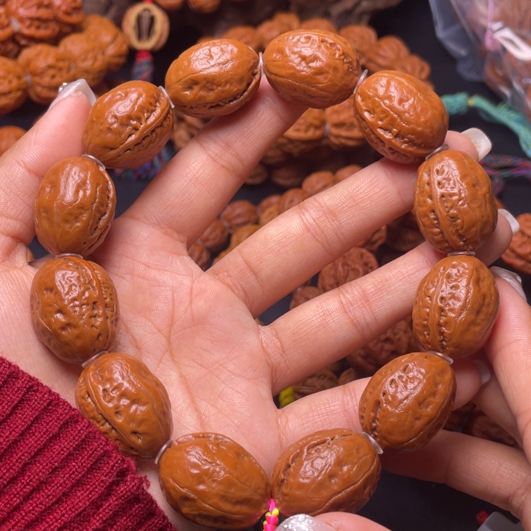 文玩核桃吊坠大枣