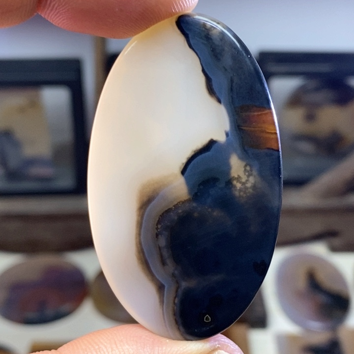 玛瑙/玉髓颈饰未镶嵌