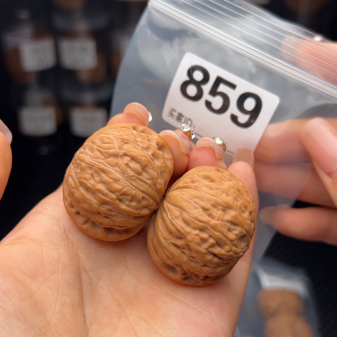 文玩核桃吊坠铁锤39