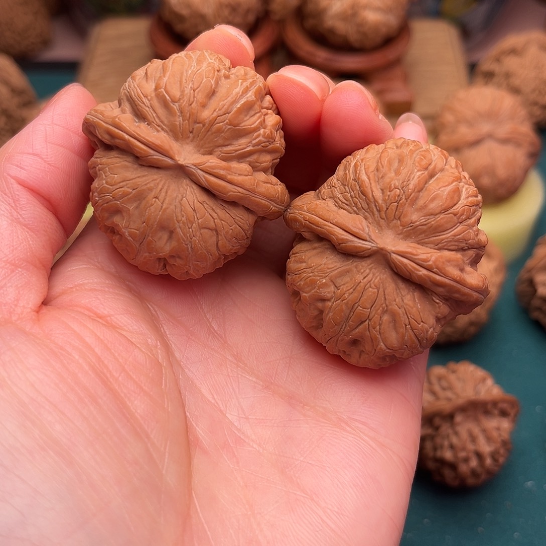 文玩核桃把件平谷元宝