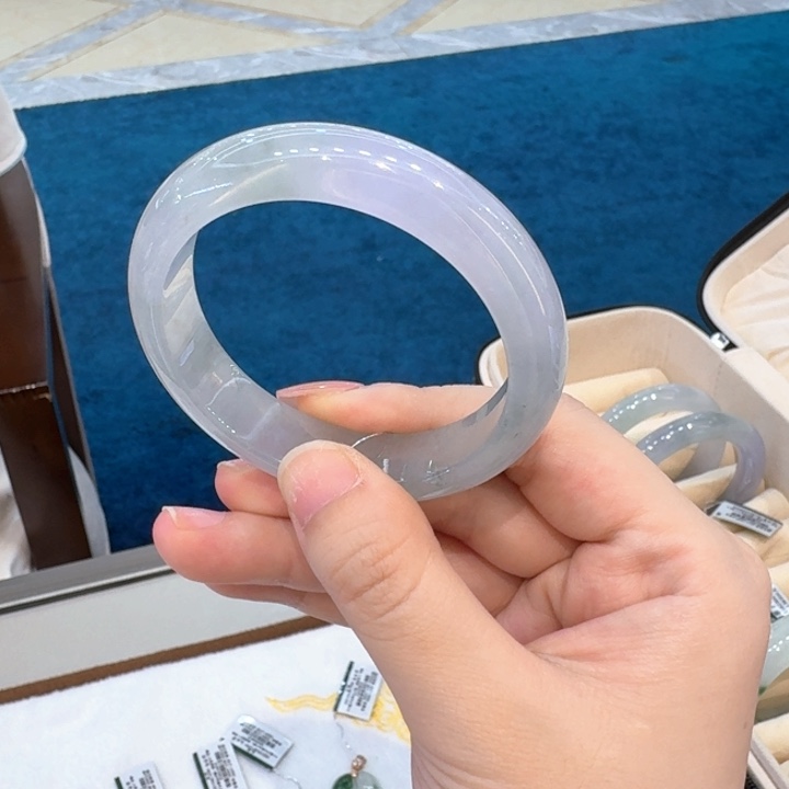 翡翠手镯未镶嵌冰紫莫奈