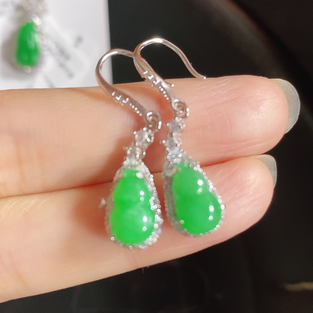 ꩵ****翡翠银S925镶嵌耳饰
