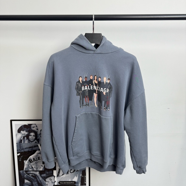 未使用 Balenciaga/巴黎世家 雾霾蓝人像帽衫/XS码