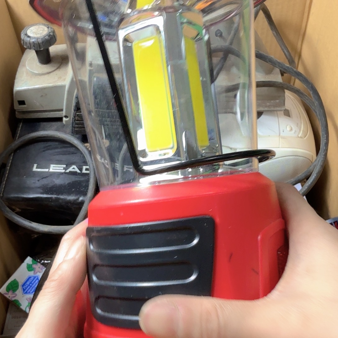 成*中古商品，瑕疵品，不保好坏。959