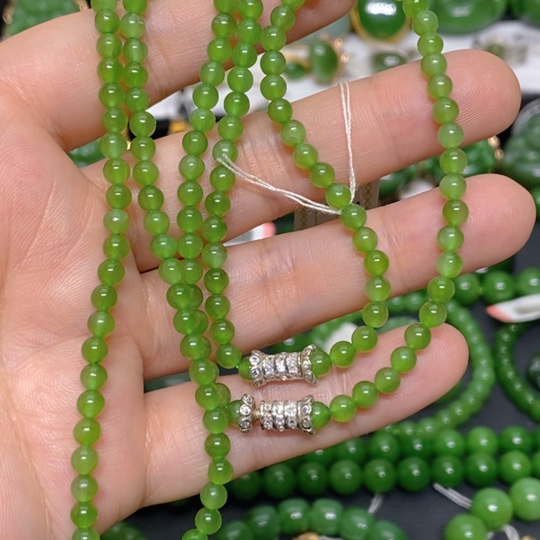 和田玉（碧玉）未镶嵌颈饰