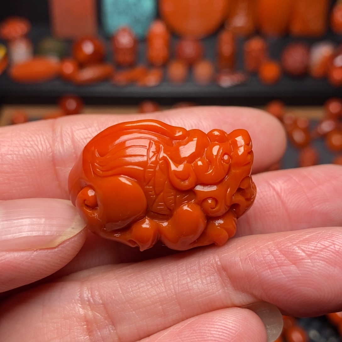 南红玛瑙精工吊坠未镶嵌