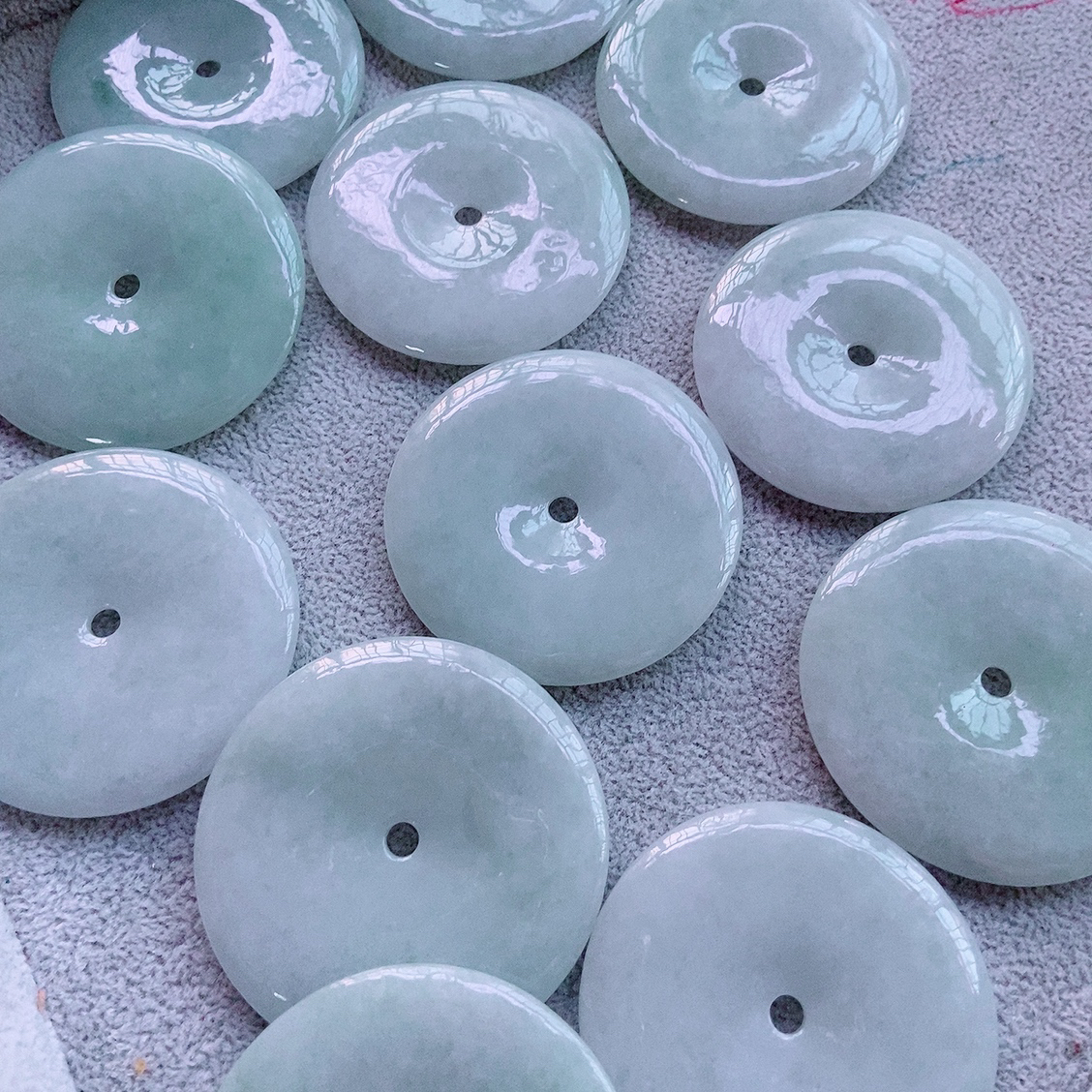 天然翡翠A货糯种大号平安扣百搭吊坠挂件多样发货一尺寸约50+mm