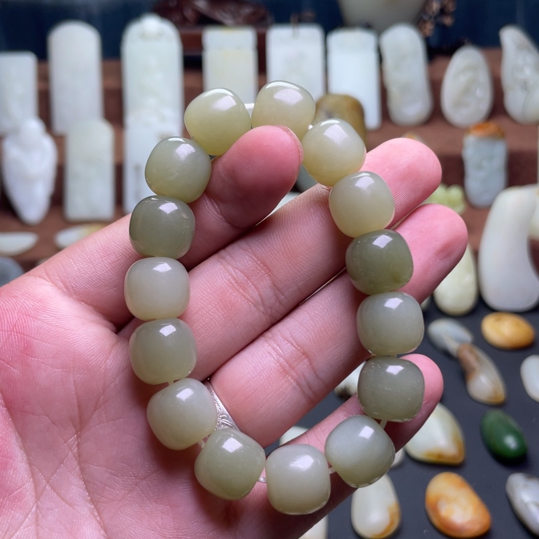 吊坠未镶嵌定制和田玉