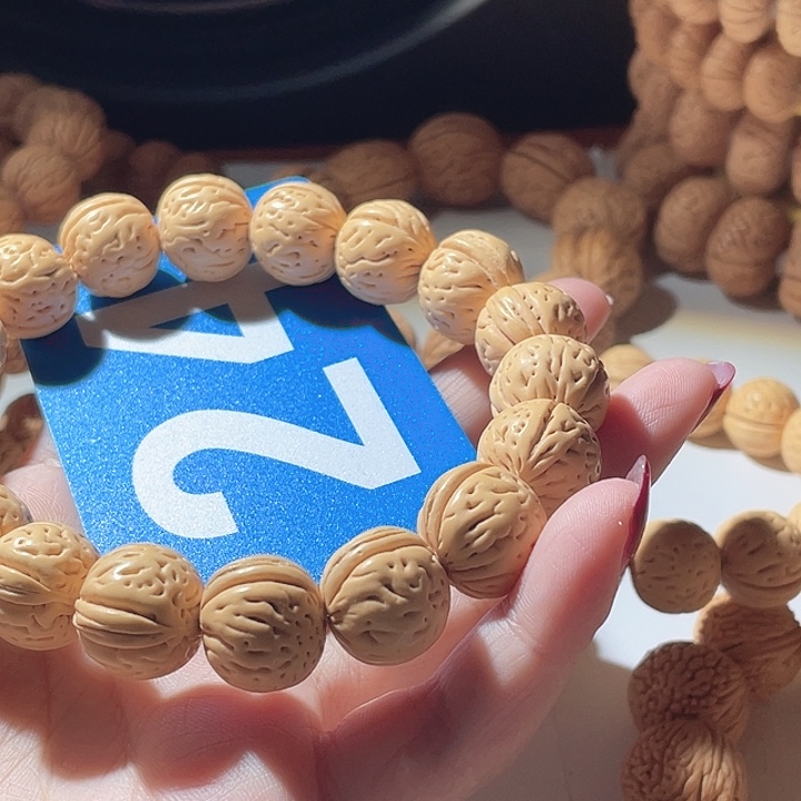 彬***晴吊坠桃核桃核手串肌肉24